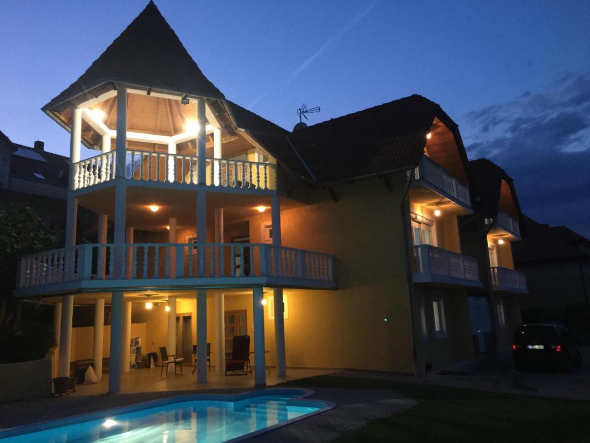 Villa Laar Heviz Exterior photo
